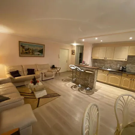 Apartmán Apartment-avenue Des Fleurs - 06000 Nice