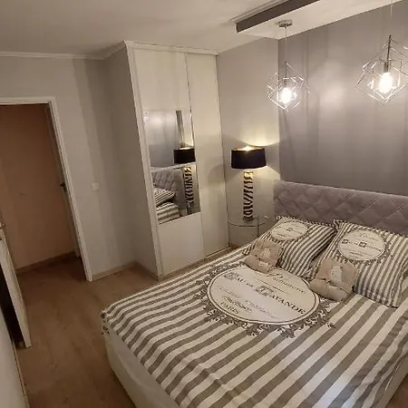 Apartment-avenue Des Fleurs - 06000