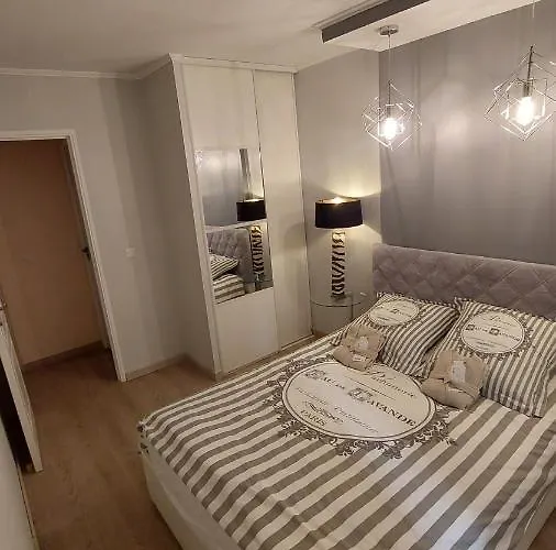 Apartment-avenue Des Fleurs - 06000