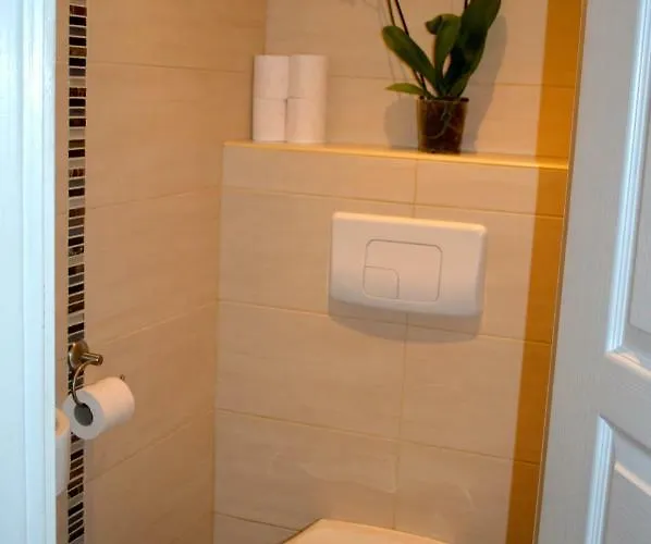 Apartment Apartment-avenue Des Fleurs - 06000